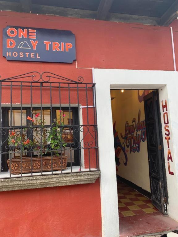 One Day Trip Hostel Antigua Buitenkant foto